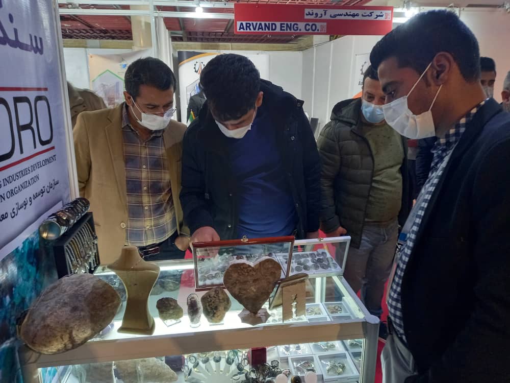 نشست خبری عرضه شرکت «مبین وان کیش» در فرابورس  
